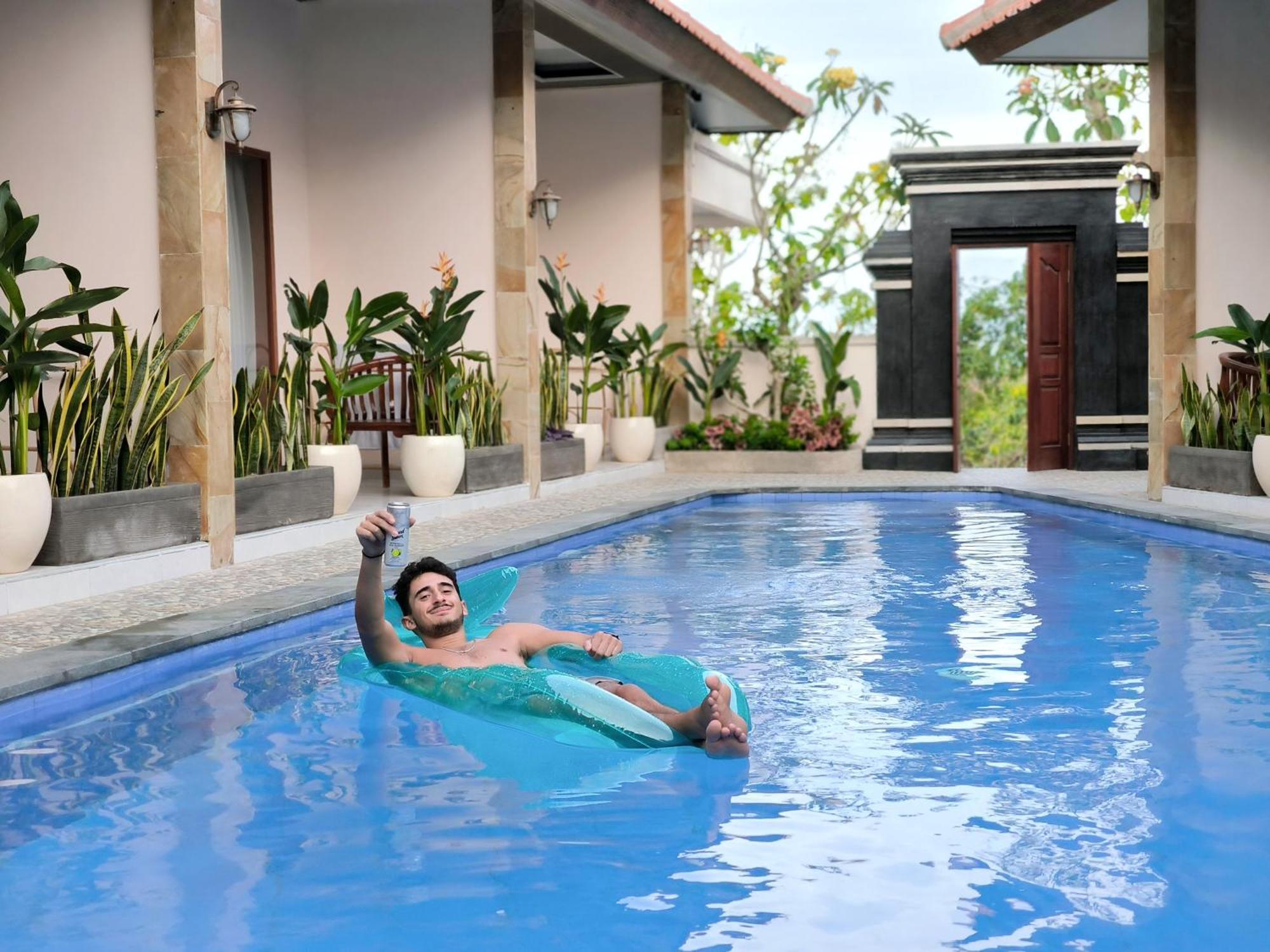 Surya Pandawa Homestay Ungasan Exterior foto